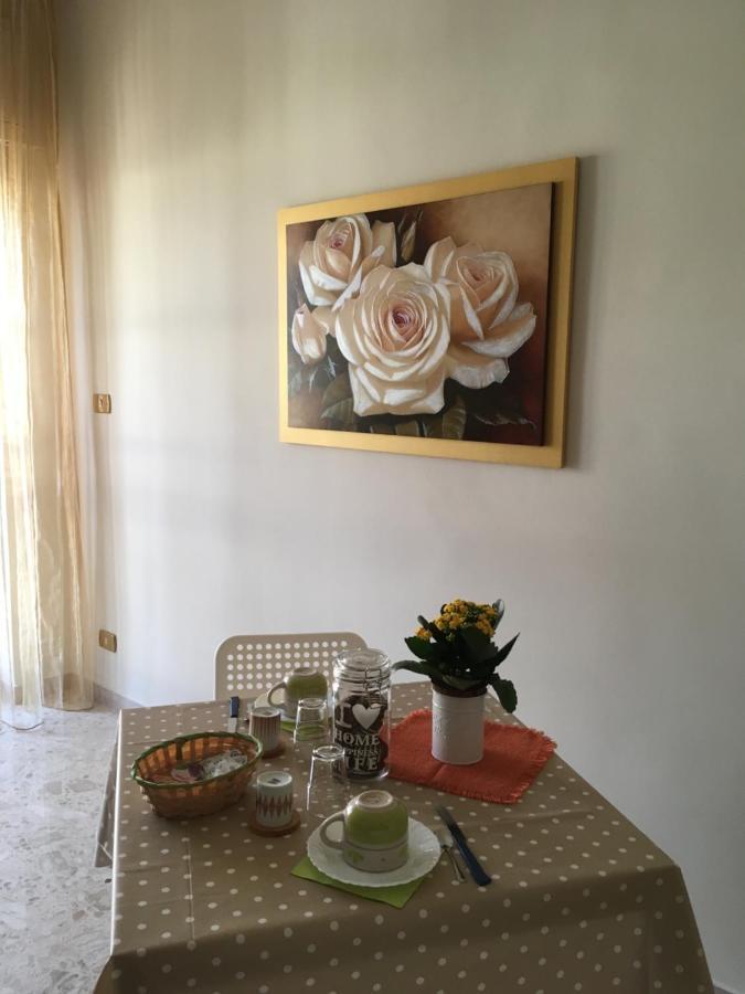 B&B Al Campanile Taranto Exterior photo